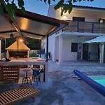 Murva Villa *